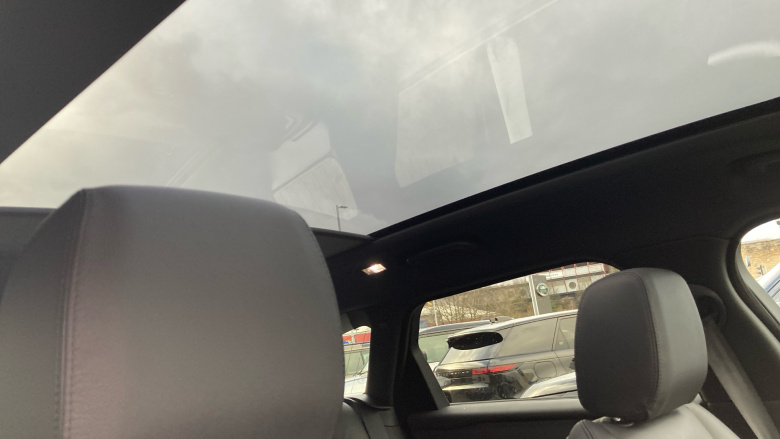 Land Rover Range Rover Velar 2.0 D200 MHEV Dynamic SE 5dr Auto Diesel Estate